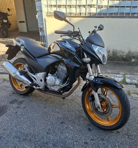 Cb 300 r 2013