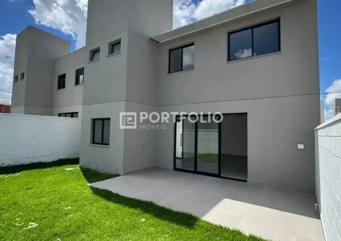 Sobrado à venda com 3 suítes 306m² no Jardins Cannes, Aparecida de Goiânia.