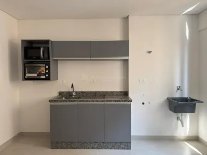Kitnet Semimobiliada na Zona 07 - Próximo à UEM