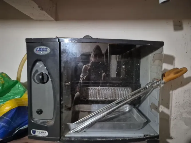 Churrasqueira a gás com 3 espetos