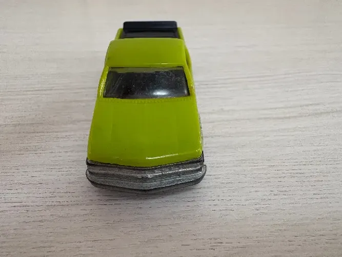 Hot Wheels 1996 Chevy 1500 - usado sucata - leia