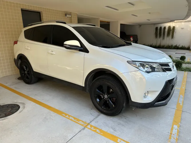 Toyota RAV4 2.0 Top 4X2 16V Aut. 2015