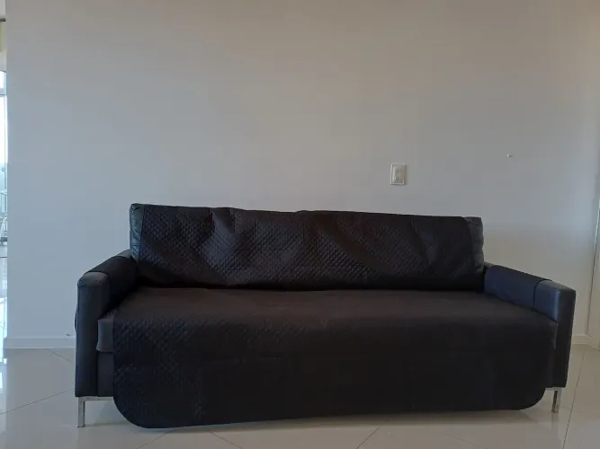 Capa para sofá com bolso para controle remoto 