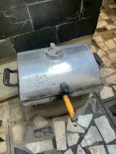 CHURRASQUEIRA DE ALUMÍNIO 