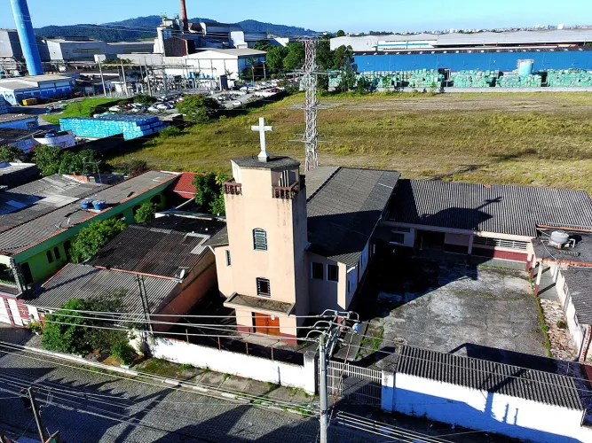 Imagens aéreas profissional com drone 