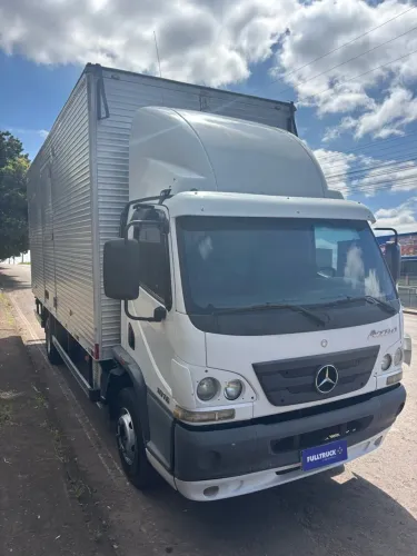 Mercedes bens 1016 Baú