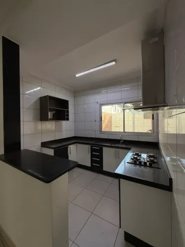 Sobrado para venda tem 125 m2 com 3 quartos no Residencial Notre Dame em Cidade Alta - Cui