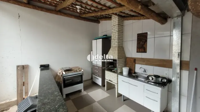 Apartamento com 4 quartos sendo 1 suite disponível para locação no bairro Jardim Europa em
