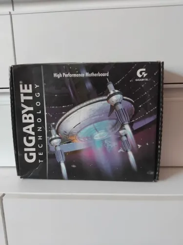 Placa mãe marca Gigabyte