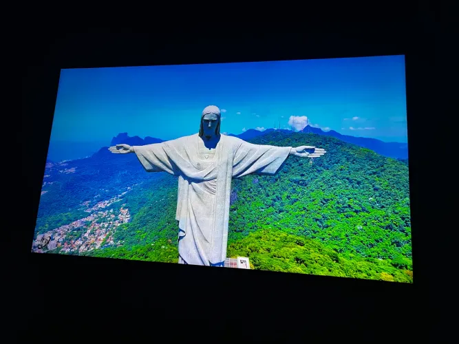 Smart Tv Led Samsung 4k UHD é uma smart Tv Crystal UHD 4K de 55 polegadas.