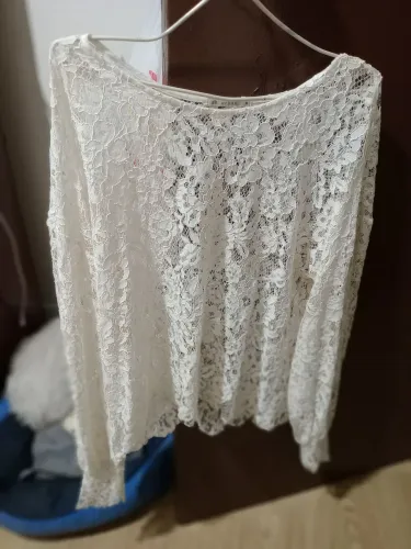 Blusa branca renda manga comprida