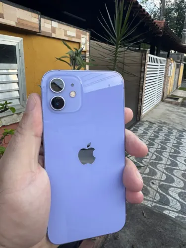 iPhone 12