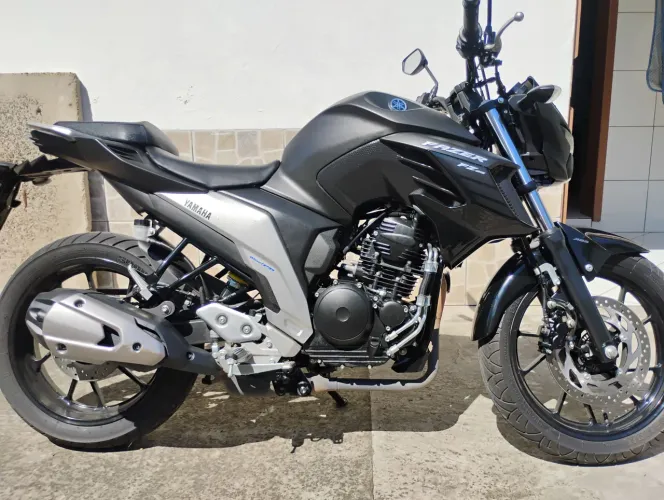 Fazer FZ25 2022