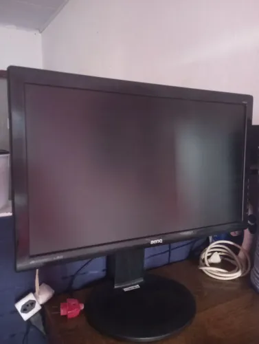 Monitor 24