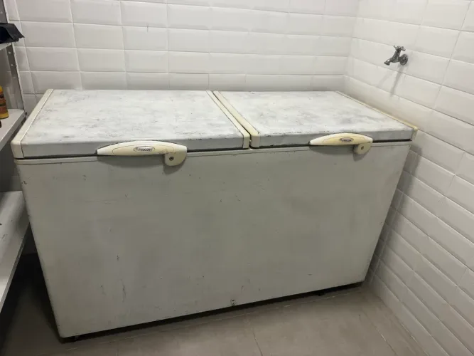 FREEZER HORIZONTAL 2 TAMPAS - OPORTUNIDADE