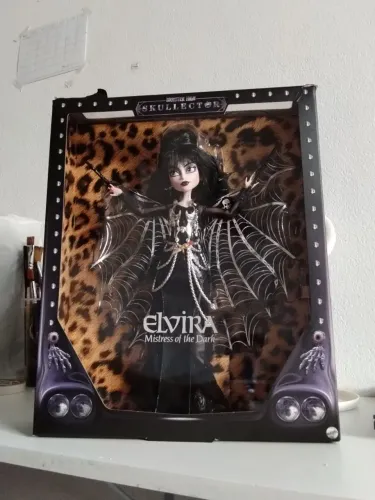 Monster High Skullector Elvira 2025