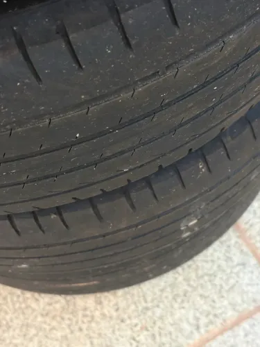 Pneu scorpions aro 17, 215/60R.