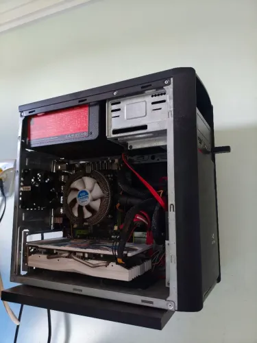 PC GAMER 16GB RAM / SSD / 2TB+ ARMAZENAMENTO / 16 THREADS 2.6GHZ+ /AMD RADEON RX DIRECTX12