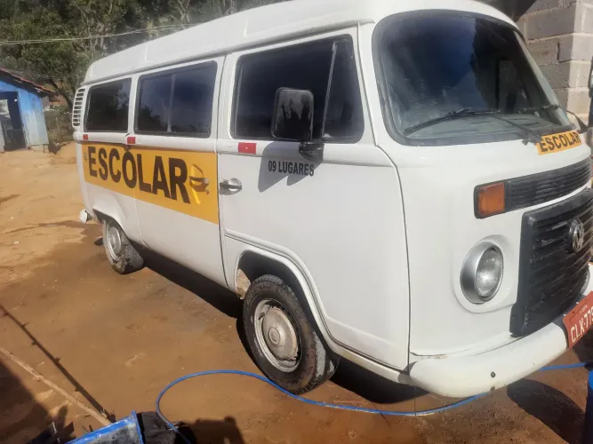 Volkswagen Kombi Standard 1.4 MI Total Flex 8V 2010