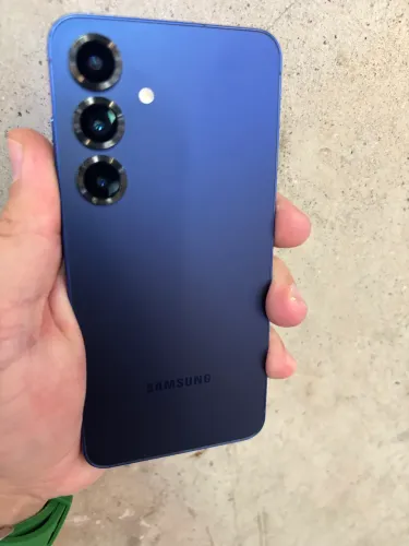 SAMSUNG GALAXY S25 5G (TROCAS COM VOLTA $)