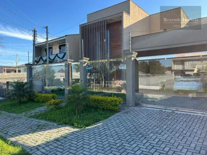 Sobrado alto padrão no Sítio Cercado - Aceita Permuta de imóvel ou carro como parte de pag
