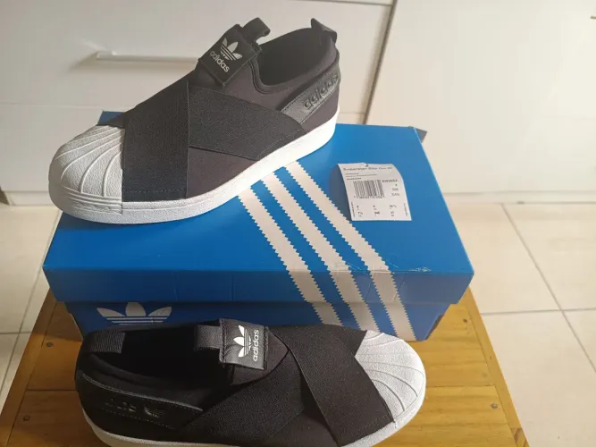 Tênis Adidas (Superstar Slip on w)