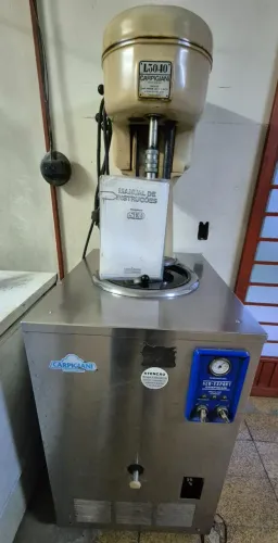 Máquina Profissional de Sorvetes Carpigiani L3040