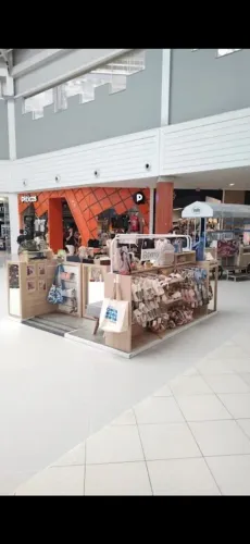 Móvel ilha para exposições em shoppingns e eventos alto padrão 