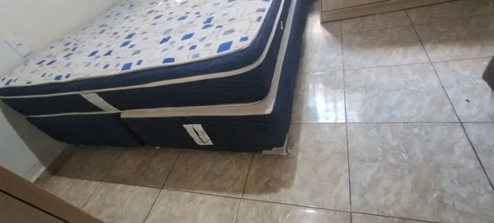 Cama box e colchão Queen