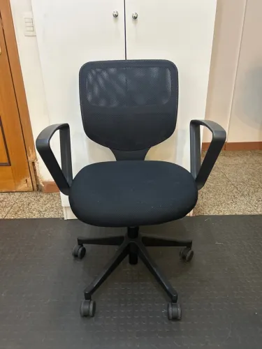 Cadeira de Escritório Giratória Tela Mesh Preta