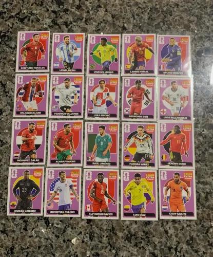 Figurinha 20 Lilás Legend Original Panini