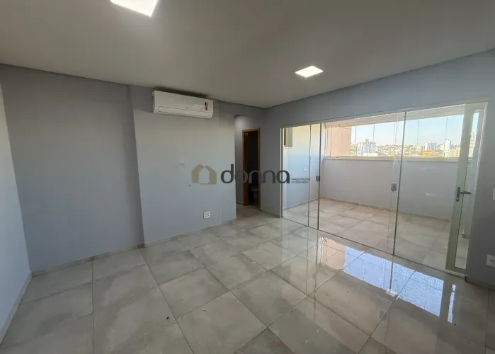 Apartamento à venda, 3 quartos, 1 suíte, 2 vagas, Mercês - Uberaba/MG