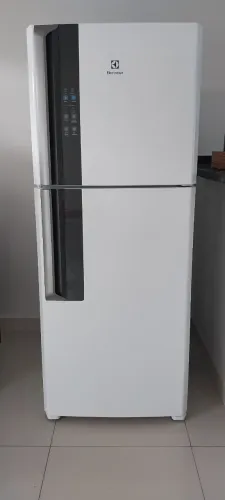 ? GELADEIRA ELECTROLUX DUPLEX SEMINOVA ? R$ 4.600 ?