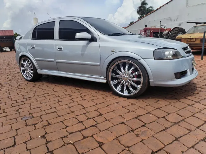 Chevrolet Astra GSI 2.0 16V 136cv Hatchback 5P 2003