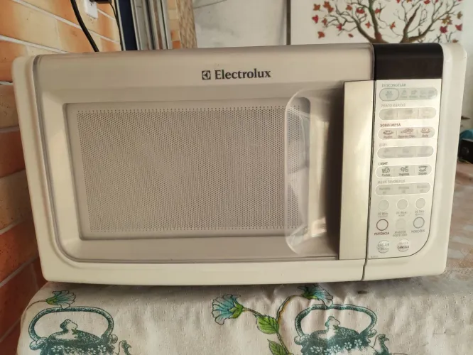 Microondas Electrolux,23 lts,110 volts, entrego e dou garantia