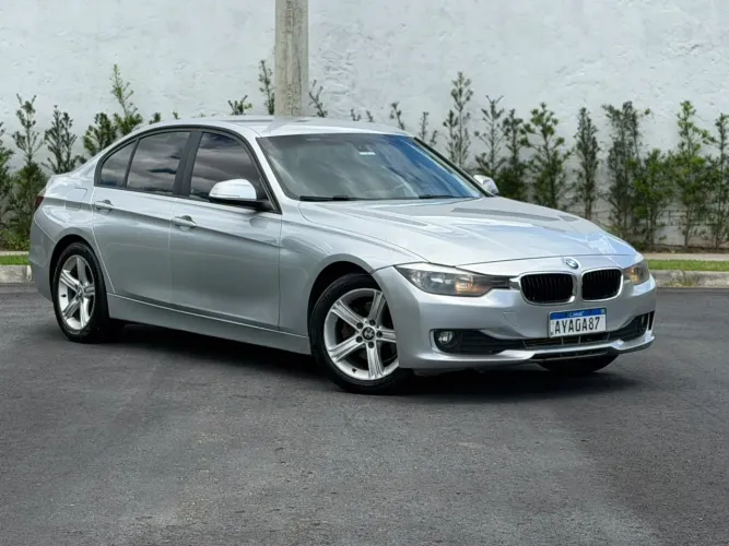 BMW 316I 1.6 TB 16V 136cv 4P 2014