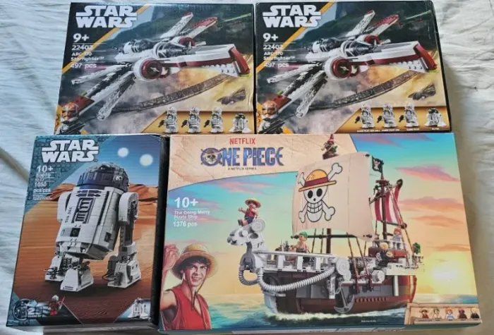 combo de lego similares (star wars e one piece)