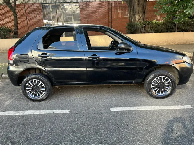 Fiat Palio Celebration 1.0 Fire Flex 8V 4P 2015
