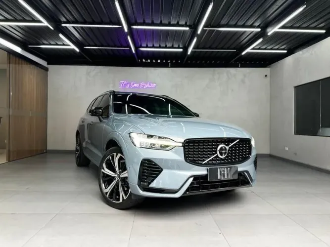 Volvo XC-60 T-8 Ultim.dark 2.0 AWD (híbrido) 2024