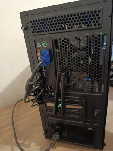 Computador e Monitor