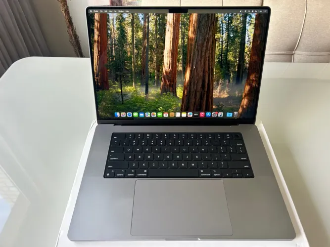 MacBook Pro 16? M1 Max | SSD 1 TB | 32 GB RAM