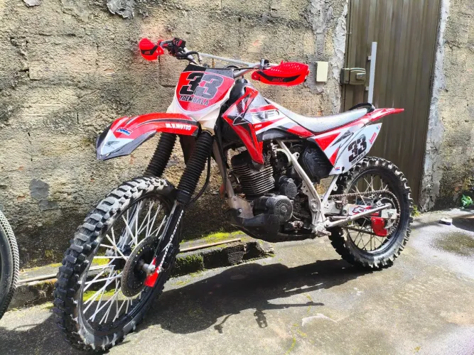 XR 240 top