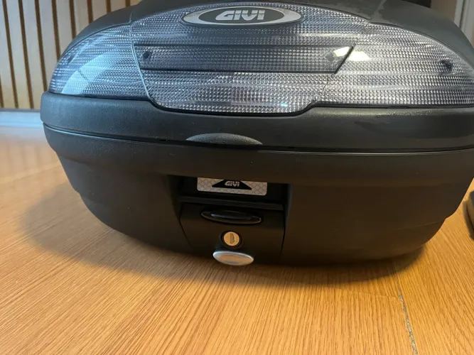 Baú Bauleto Monolock Simply Fumê 45 Litros E450nt Givi