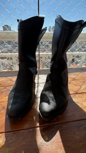 Bota Country Preta tamanho 34