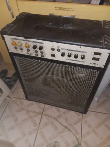 Caíxa De Som Amplificada 