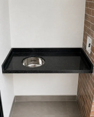 Bancada para espaço gourmet em Granito São Gabriel à venda
