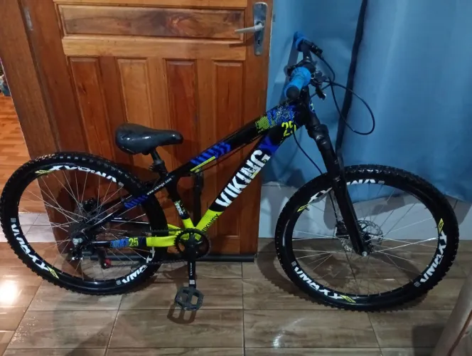 Bicicleta aro 26 viking tuff 25 seminova