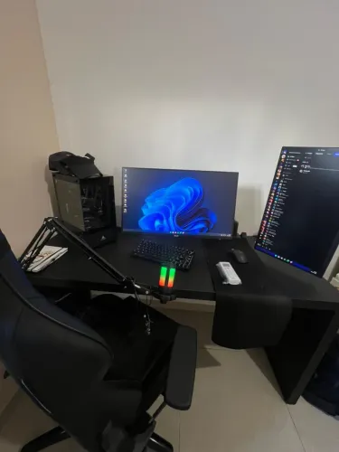 Pc gamer com 2 monitores