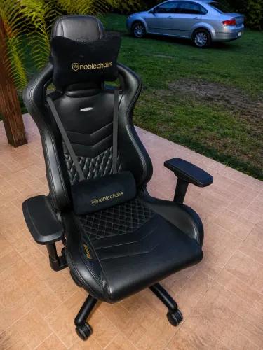 Cadeira Gamer Noblechair Epic em couro