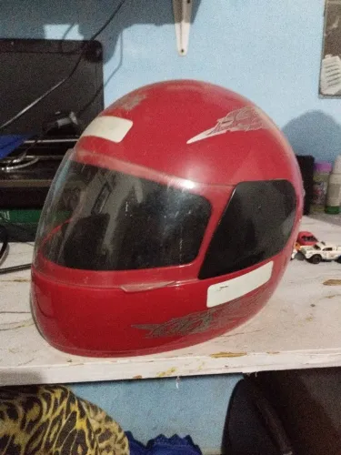 Vendo capacete de moto